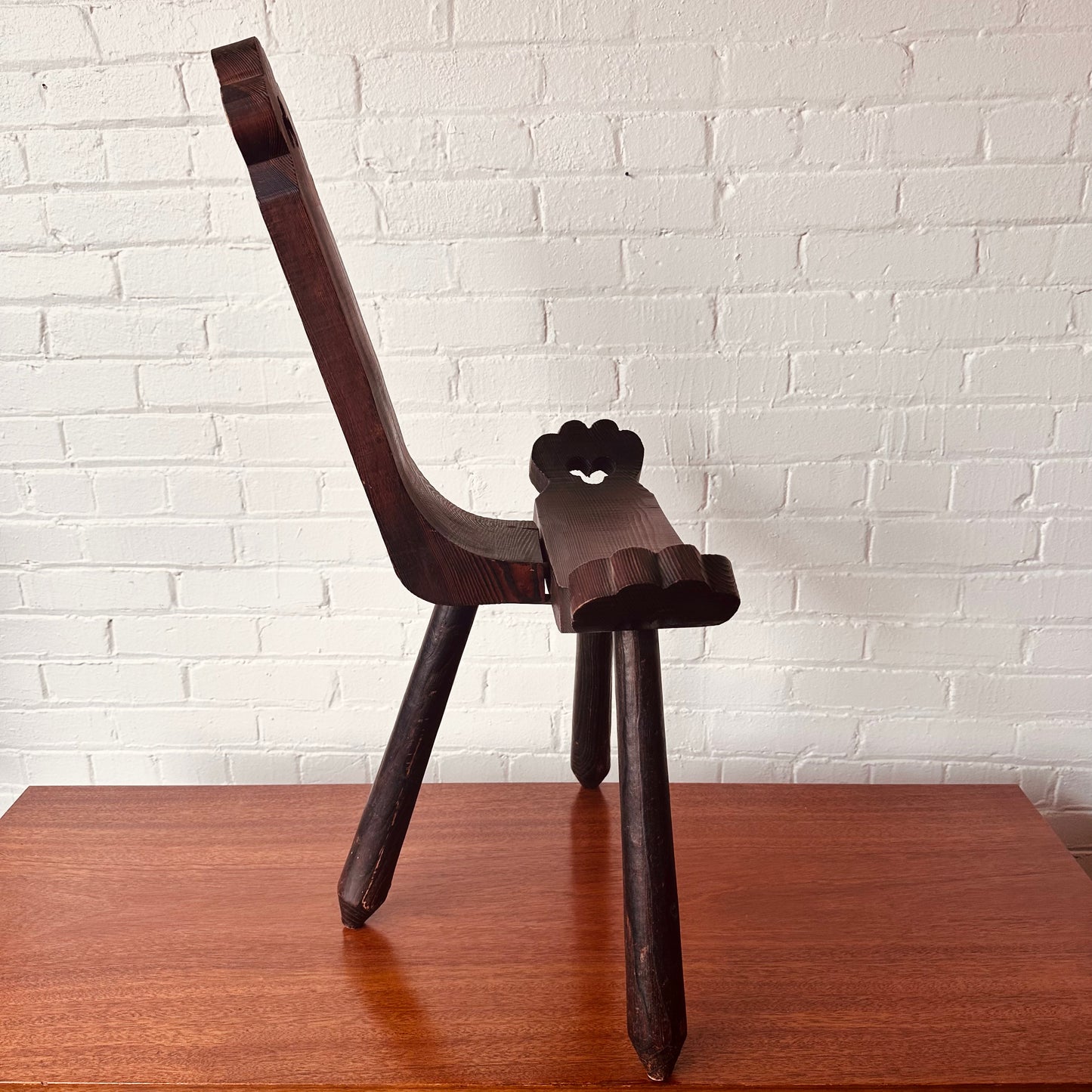 TRADITIONAL ANTIQUE SPANISH MILKING STOOL