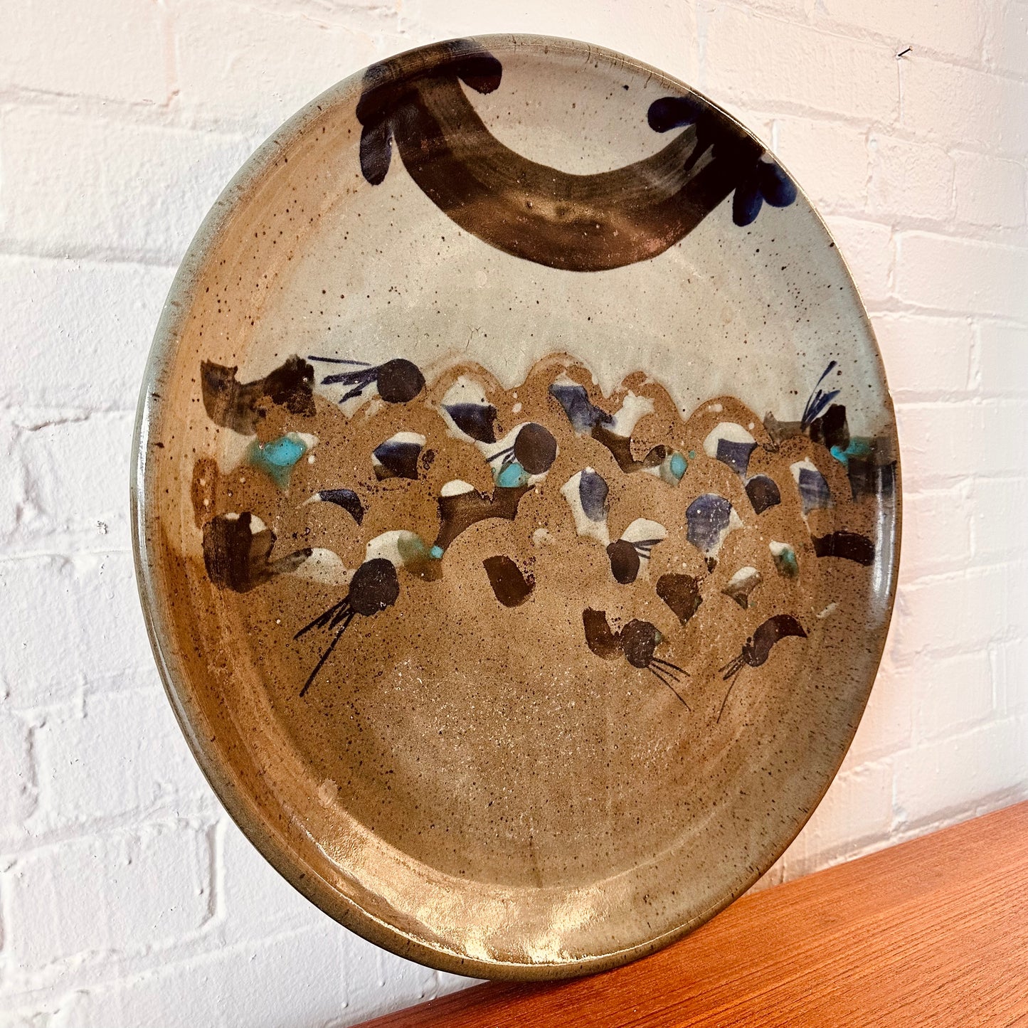 VINTAGE MID-CENTURY CERAMIC STUDIO POTTERY ROUND TRAY