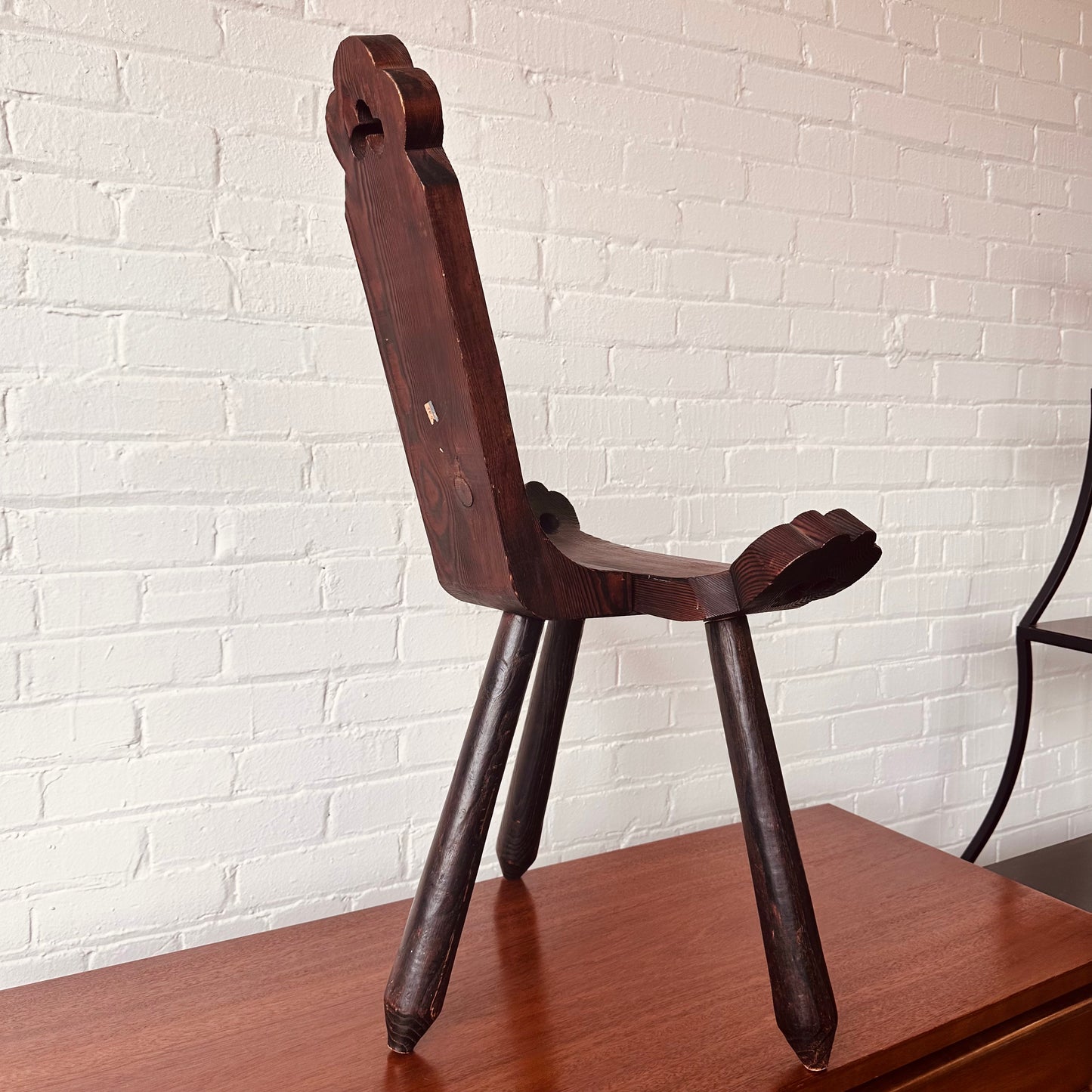 TRADITIONAL ANTIQUE SPANISH MILKING STOOL