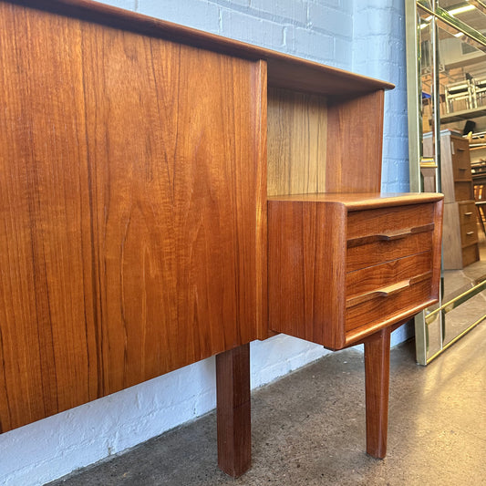 SCANDINAVIAN TEAK QUEEN HEADBOARD WITH NIGHT STANDS