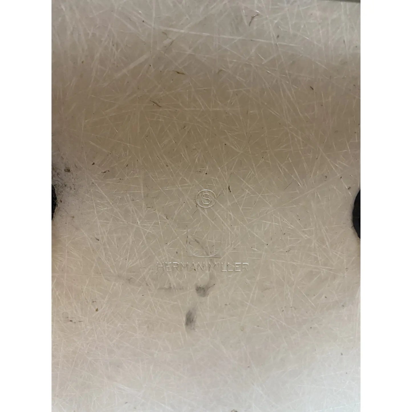 2ND GEN EAMES FOR HERMAN MILLER FIBERGLASS ARM CHAIR