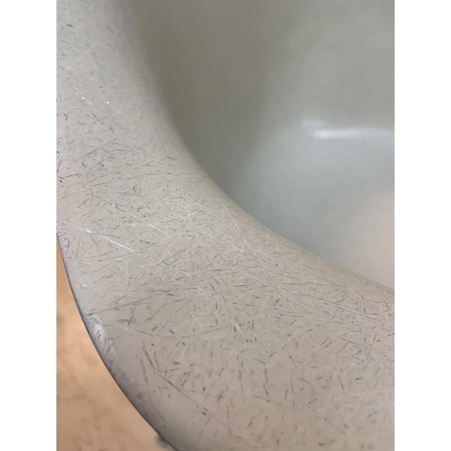 2ND GEN EAMES FOR HERMAN MILLER FIBERGLASS ARM CHAIR