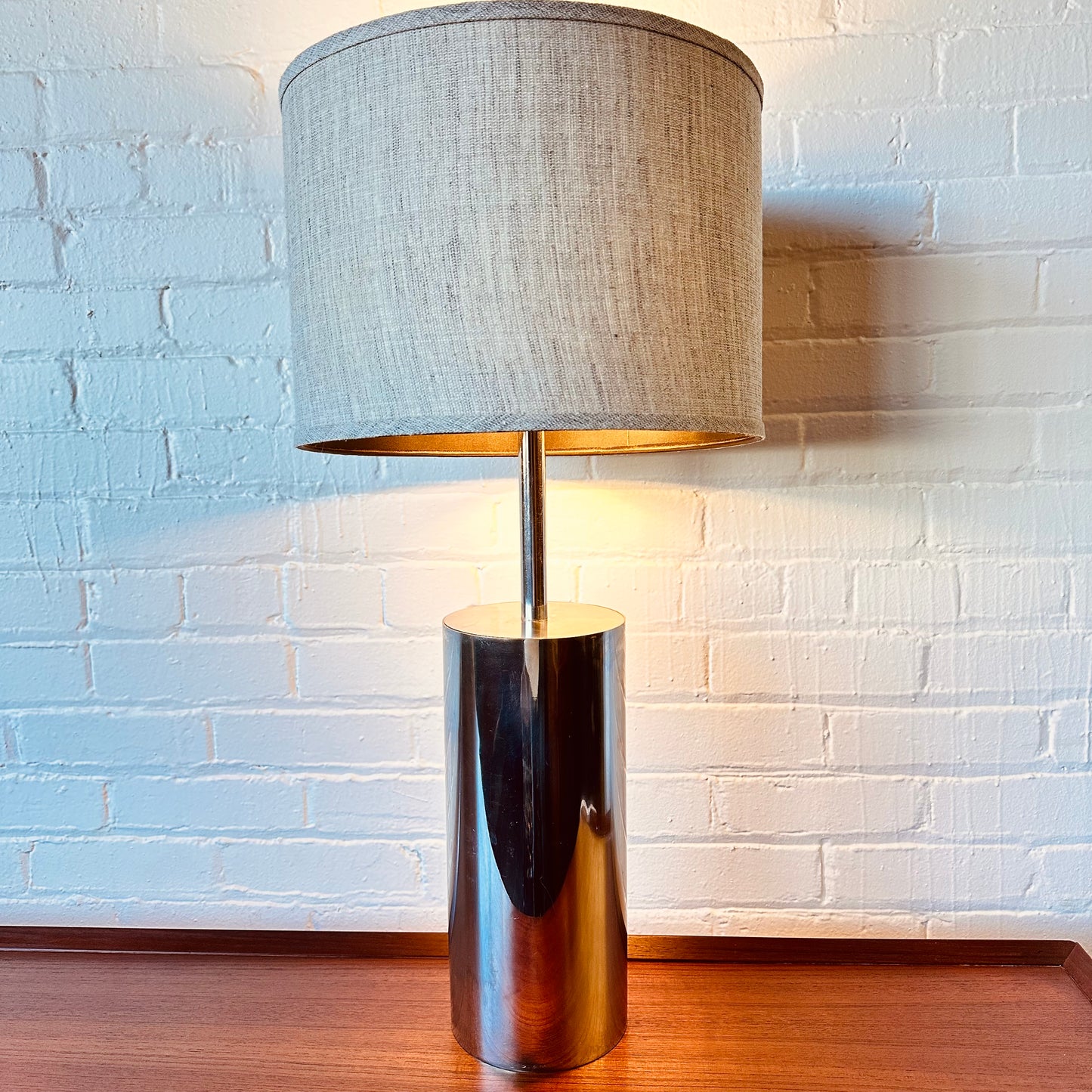 THREE LIGHT CYLINDRICAL TABLE LAMP BY GOFFREDO REGGIANI