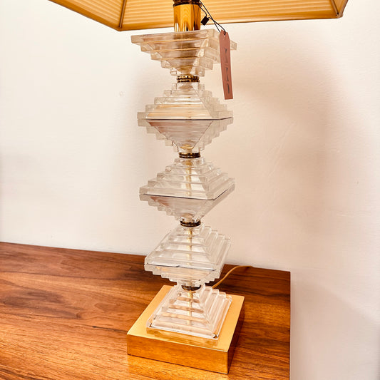 DIAMOND BASE CUT GLASS TABLE LAMP