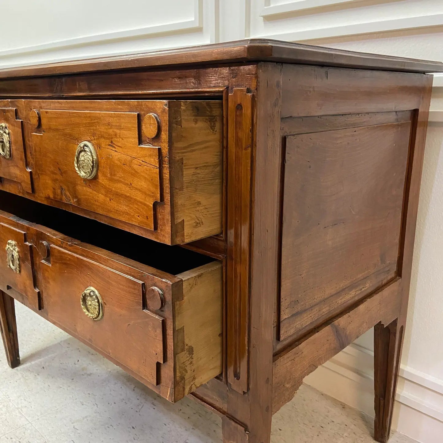 1780 FRENCH CHERRY WOOD COMMODE SAUTEUSE WITH LOCK
