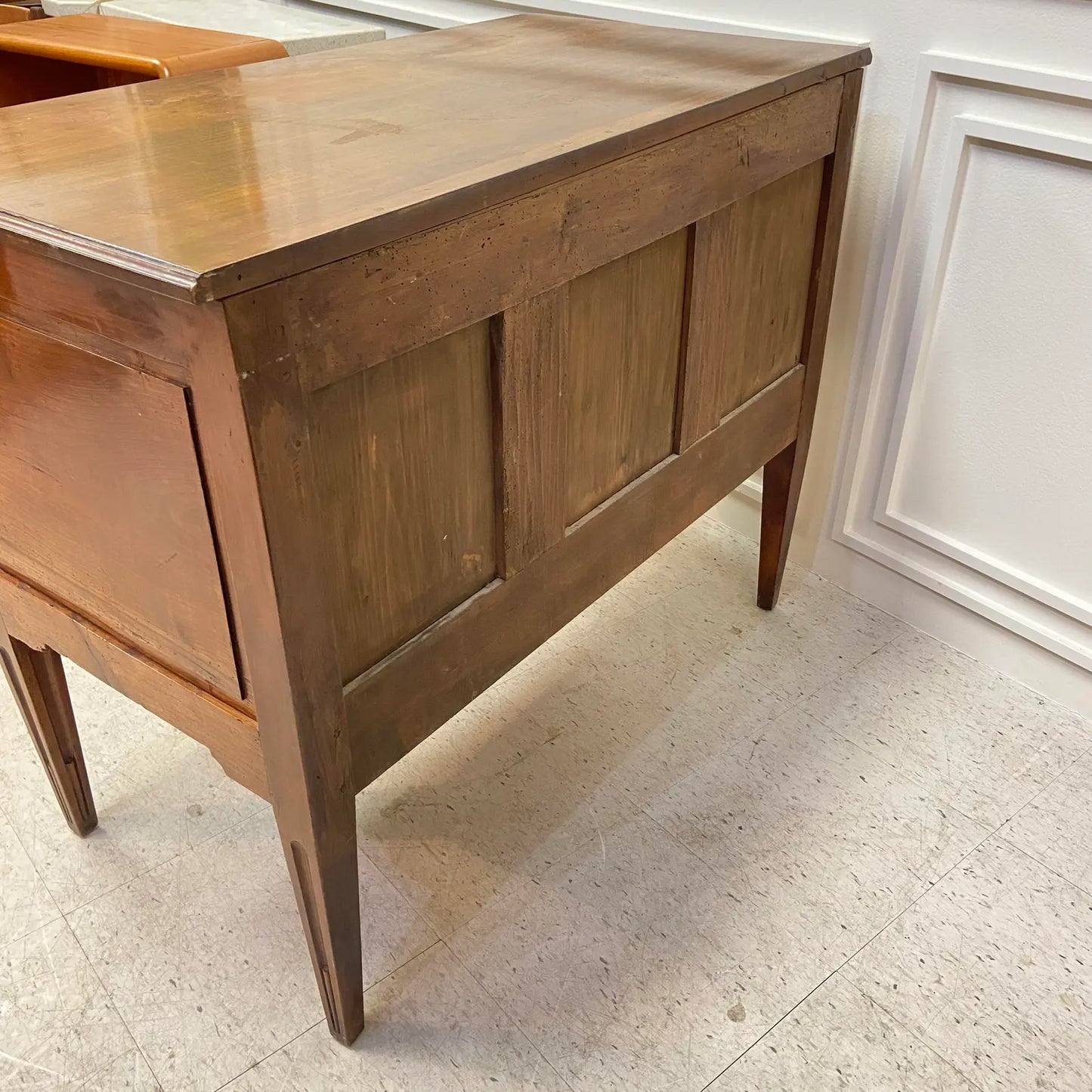 1780 FRENCH CHERRY WOOD COMMODE SAUTEUSE WITH LOCK