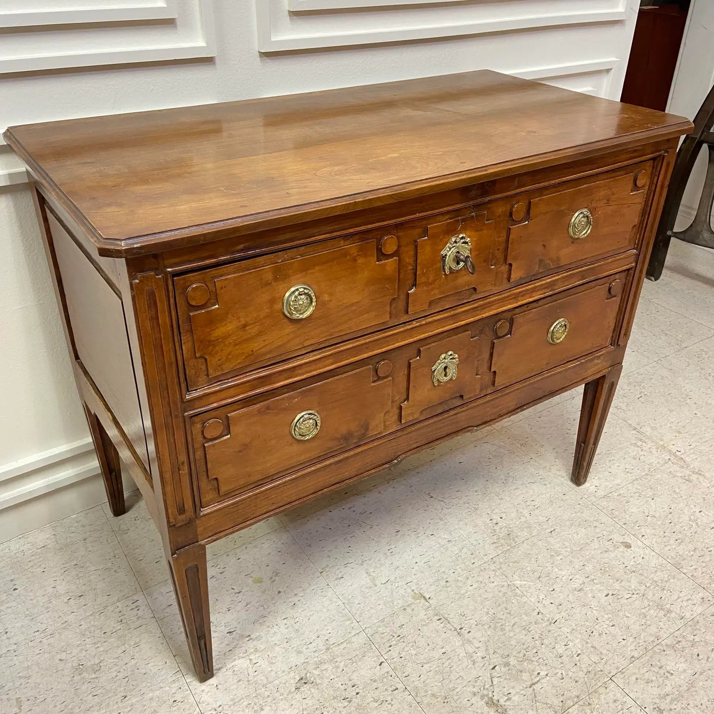 1780 FRENCH CHERRY WOOD COMMODE SAUTEUSE WITH LOCK