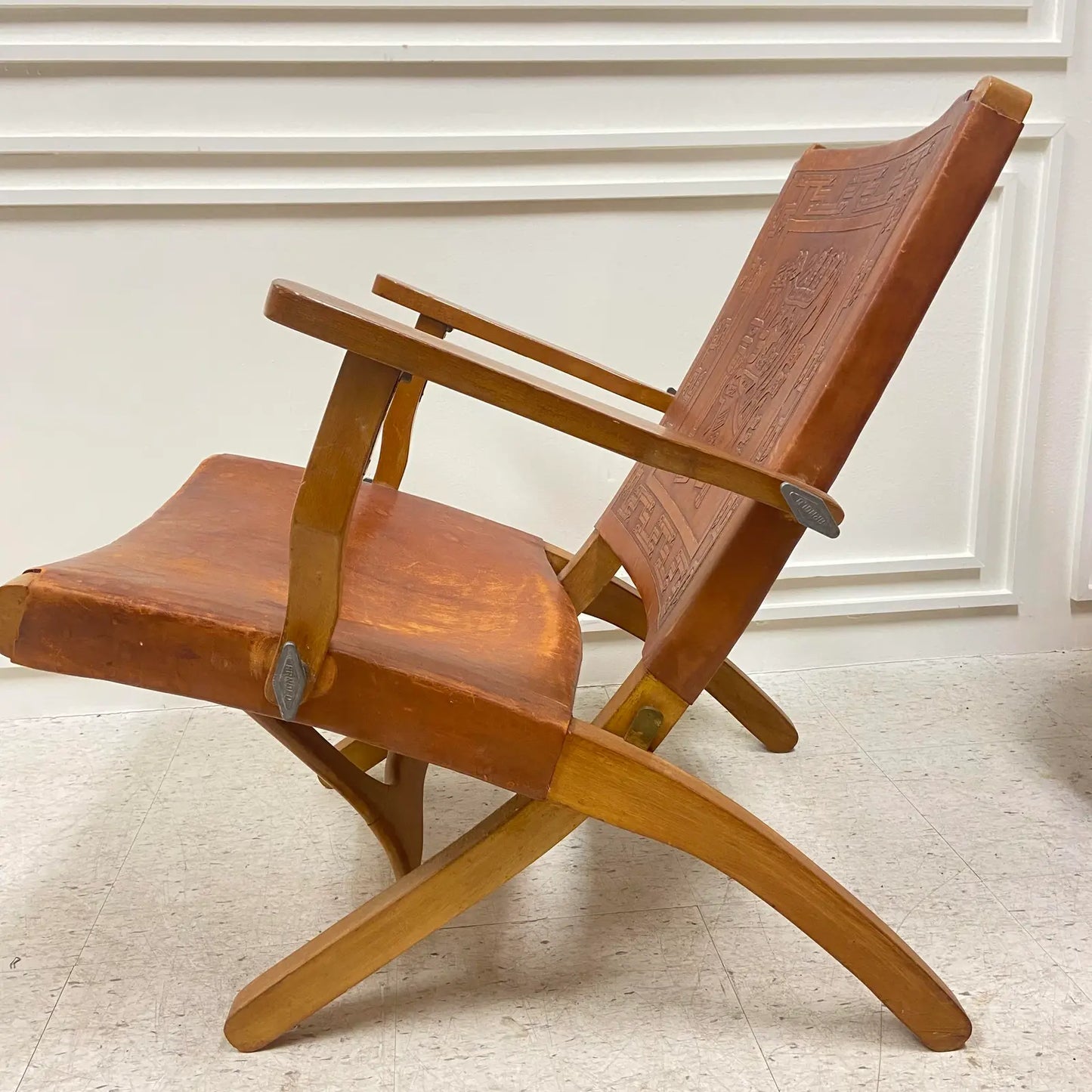 ECUADORIAN VINTAGE ANGEL PAZMINO LEATHER ARM CHAIR