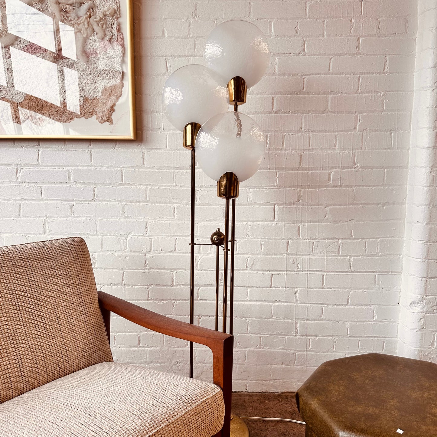 ITALIAN MODERN THREE DISC LIGHT BRASS FLOOR LAMP IN THE MANNER OF MAZZEGA