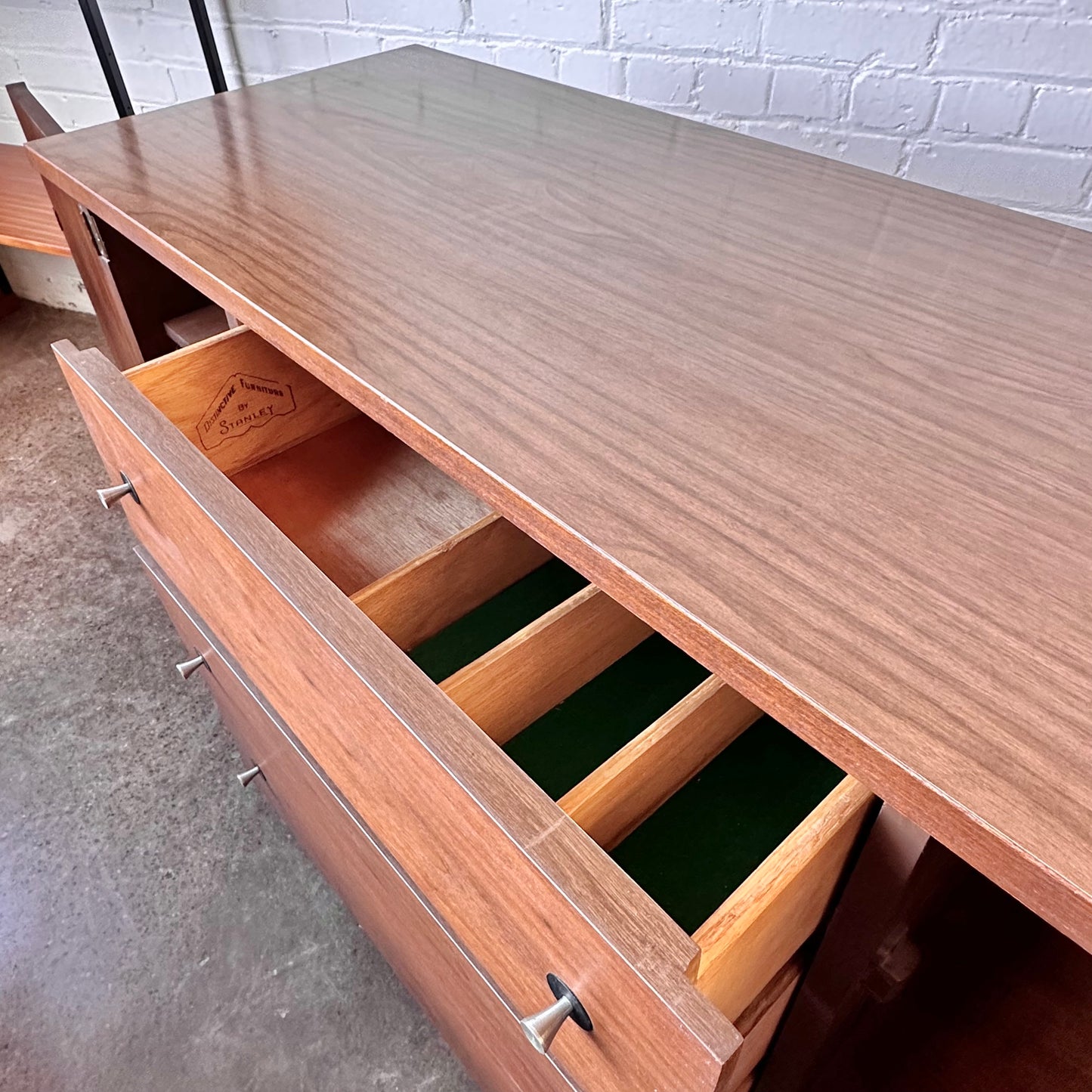MID-CENTURY WALNUT CREDENZA BY STANLEY FURNITURE