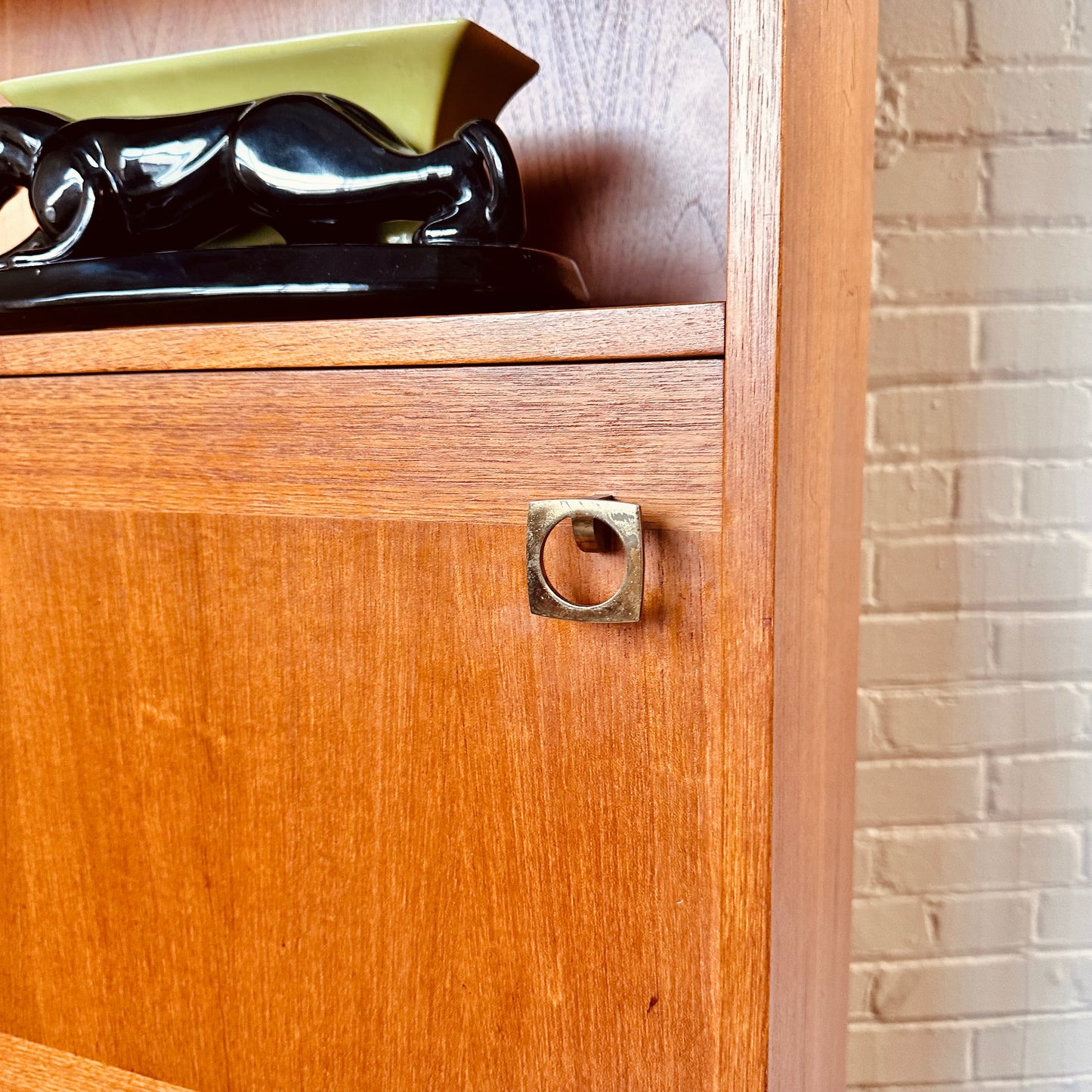 LIGNA PRAGUE TEAK BOOK SHELF CABINET