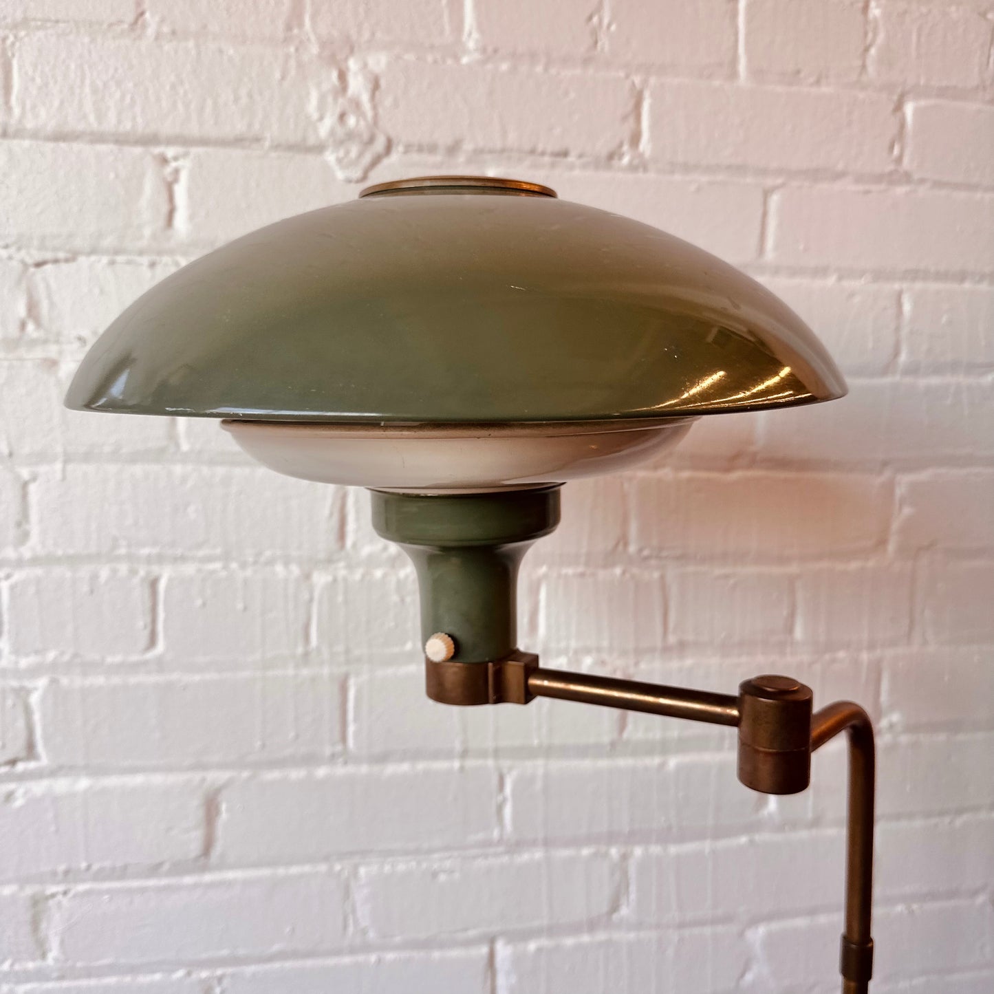 ADJUSTABLE FLYING SAUCER FLOOR LAMP BY GERALD THURSTON