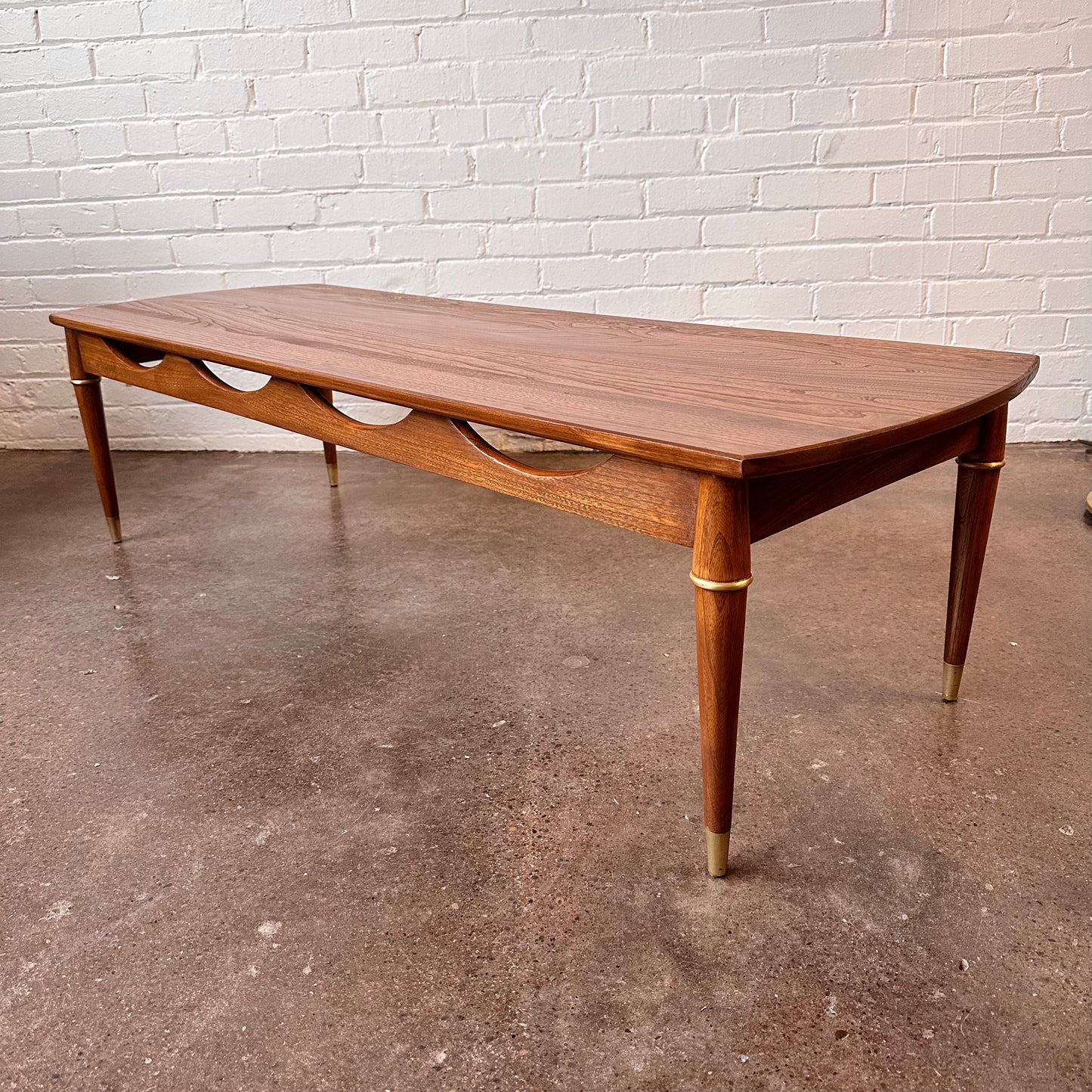 MCM ASH WOOD COFFEE TABLE WITH SCALLOPED BANDING