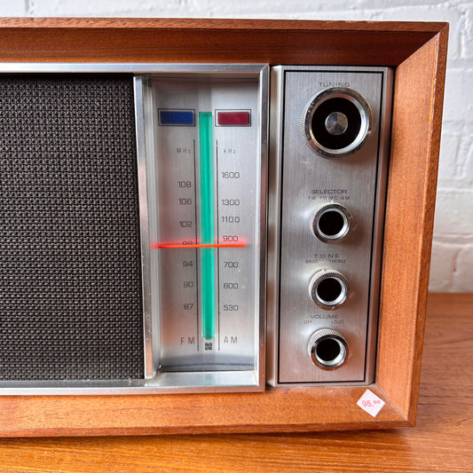 1968 PANASONIC TEAK SOLID STATE RADIO MODEL RE-7257