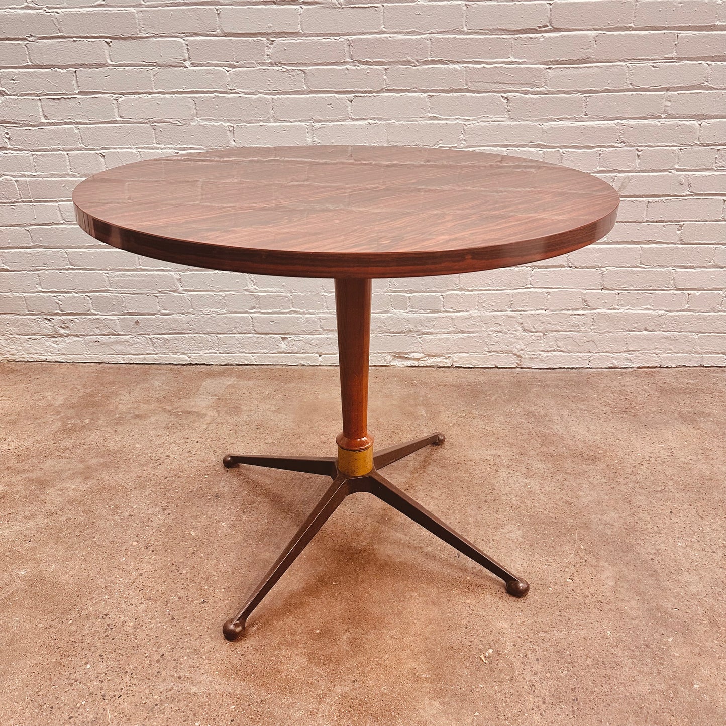 36” ROUND FAUX BOIS ROSEWOOD CAFE TABLE WITH STEEL LEGS