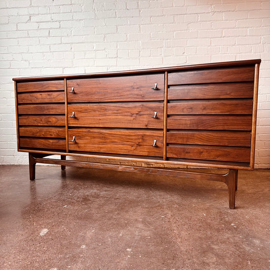 RESTORED MCM WALNUT DRESSER WITH MIRROR BY STANLEY