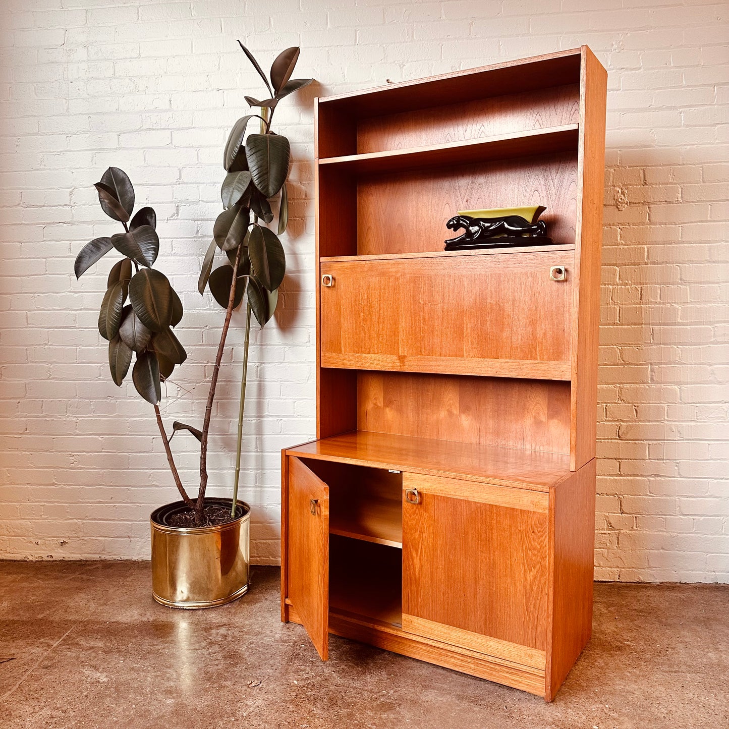 LIGNA PRAGUE TEAK BOOK SHELF CABINET