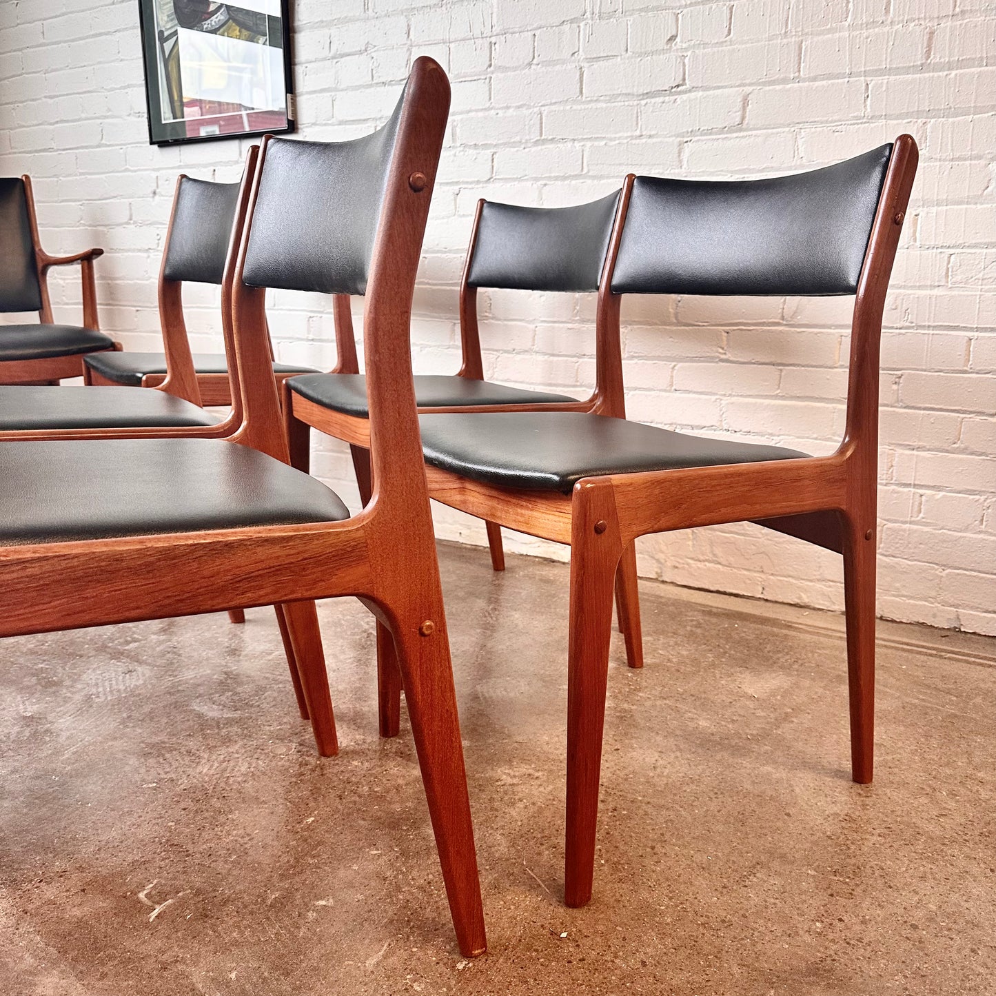 RESTORED JOHANNES ANDERSEN TEAK DINING CHAIRS FOR ULDUM - SET OF 8