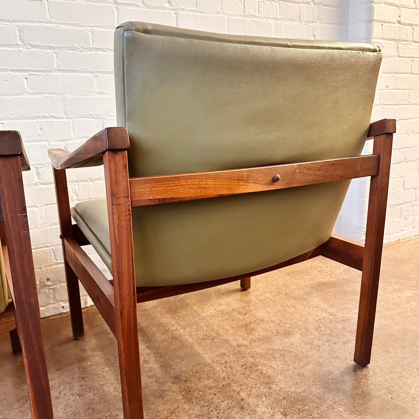 MCM WALNUT & AVOCADO GREEN ACCENT CHAIR
