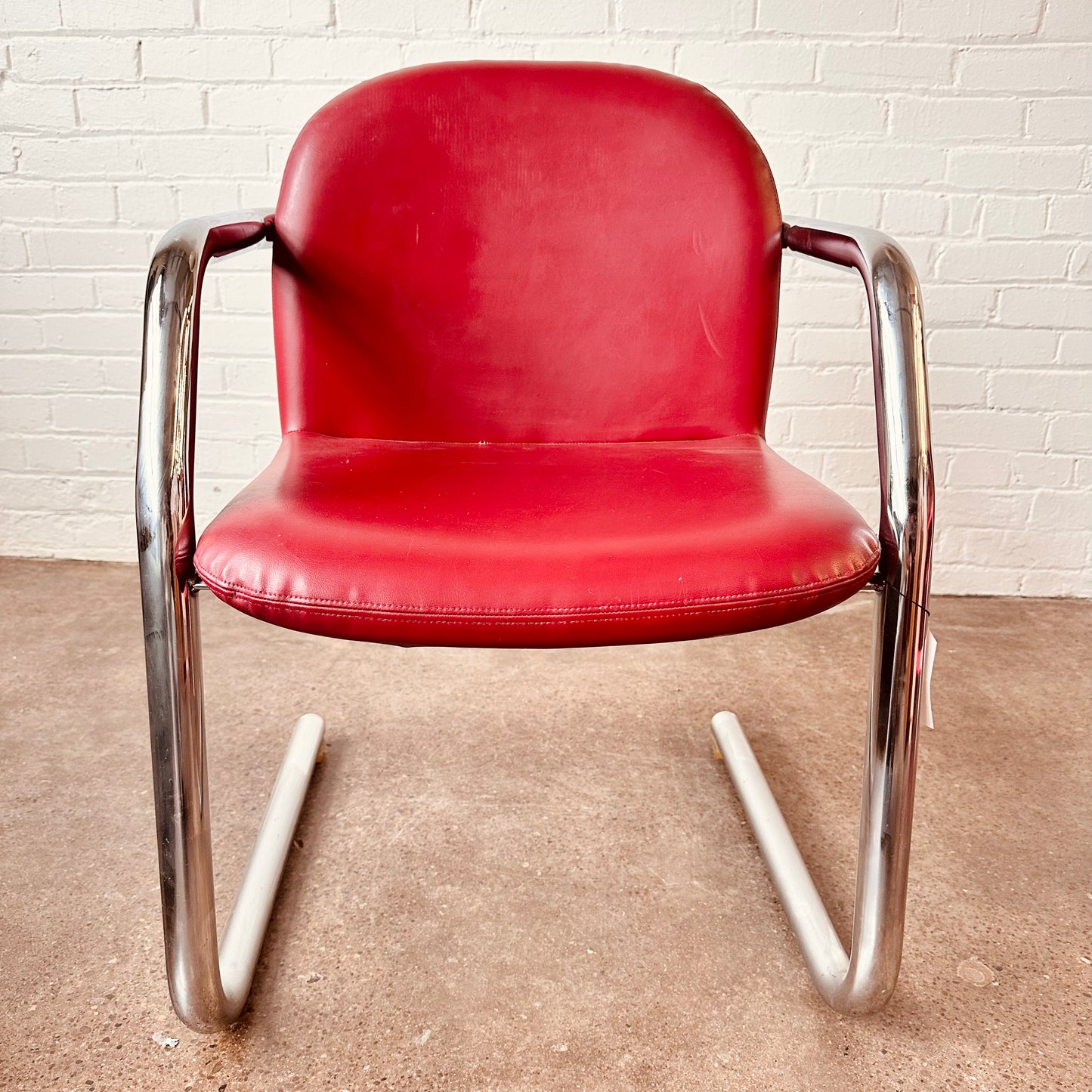 TUBULAR CHROME RED VINYL ACCENT CHAIR
