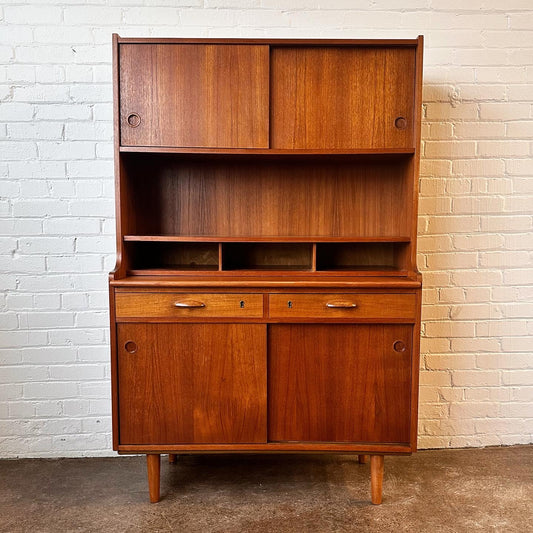 MCM DANISH TEAK SECRETARY/BAR CABINET/HUTCH