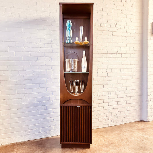 BROYHILL BRASILIA CURIO CABINET WITH GLASS SHELVES