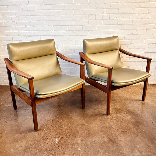 MCM WALNUT & AVOCADO GREEN ACCENT CHAIR