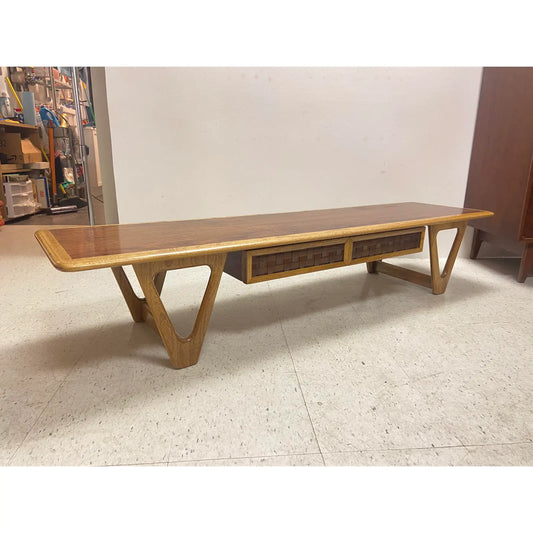 LANE PERCEPTION COFFEE TABLE WITH WALNUT & SCULPTURAL LEGS