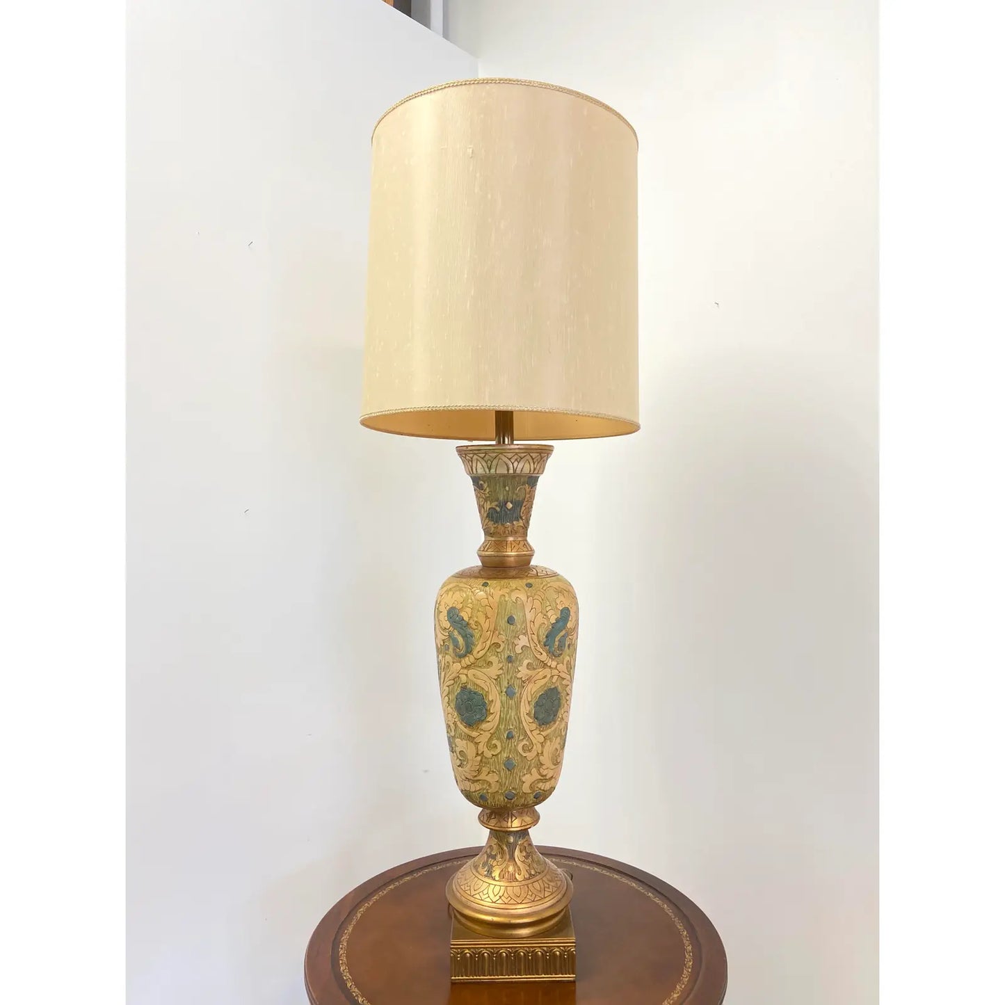 MARBRO EGYPTIAN GOLD GILT CAST METAL LAMP