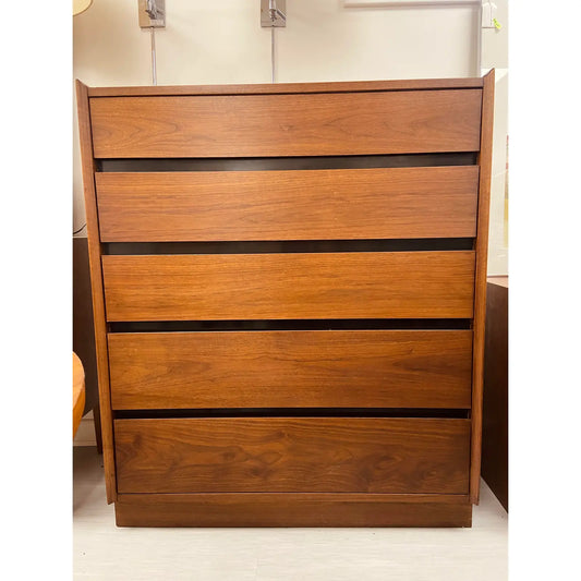 5 DRAWER DRESSER BY MERTON GERSHUN FOR AMERICAN OF MARTINSVILLE