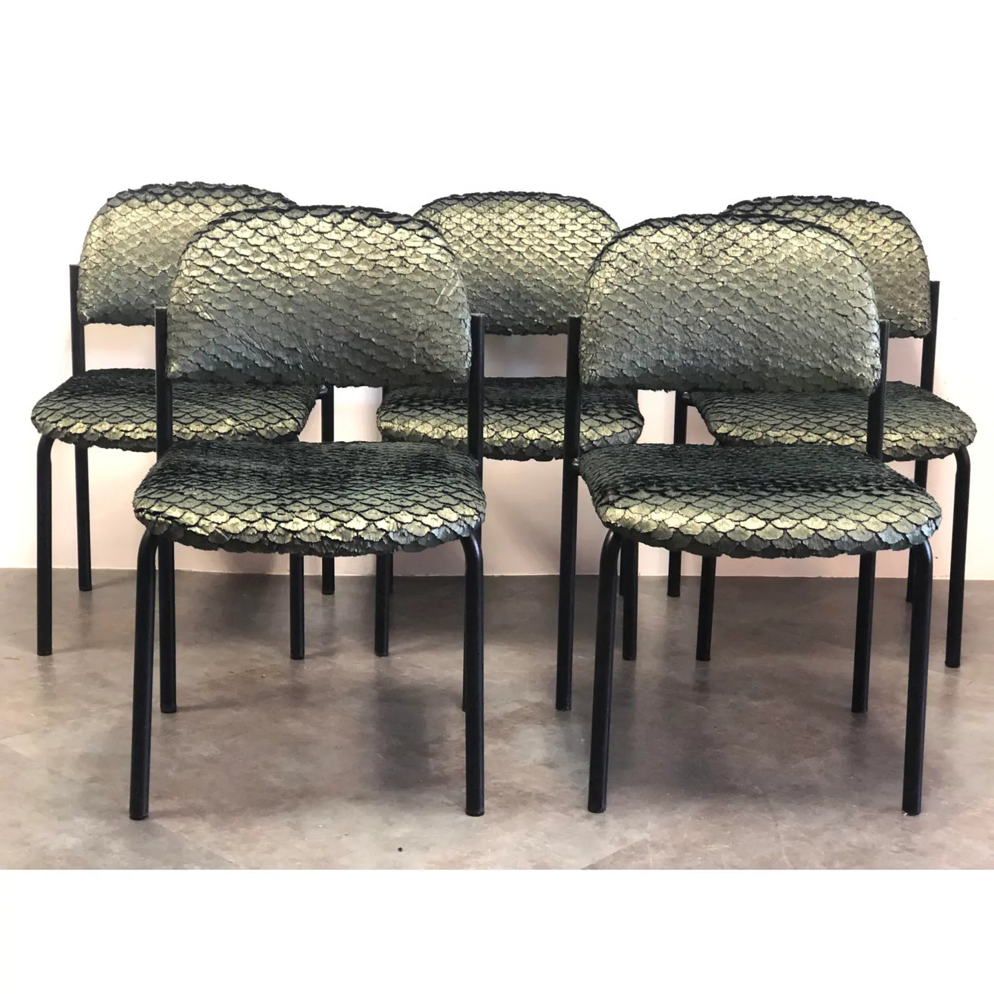 SET OF 5 METALLIC GREEN SCALLOPED POST-MODERN CHAIRS
