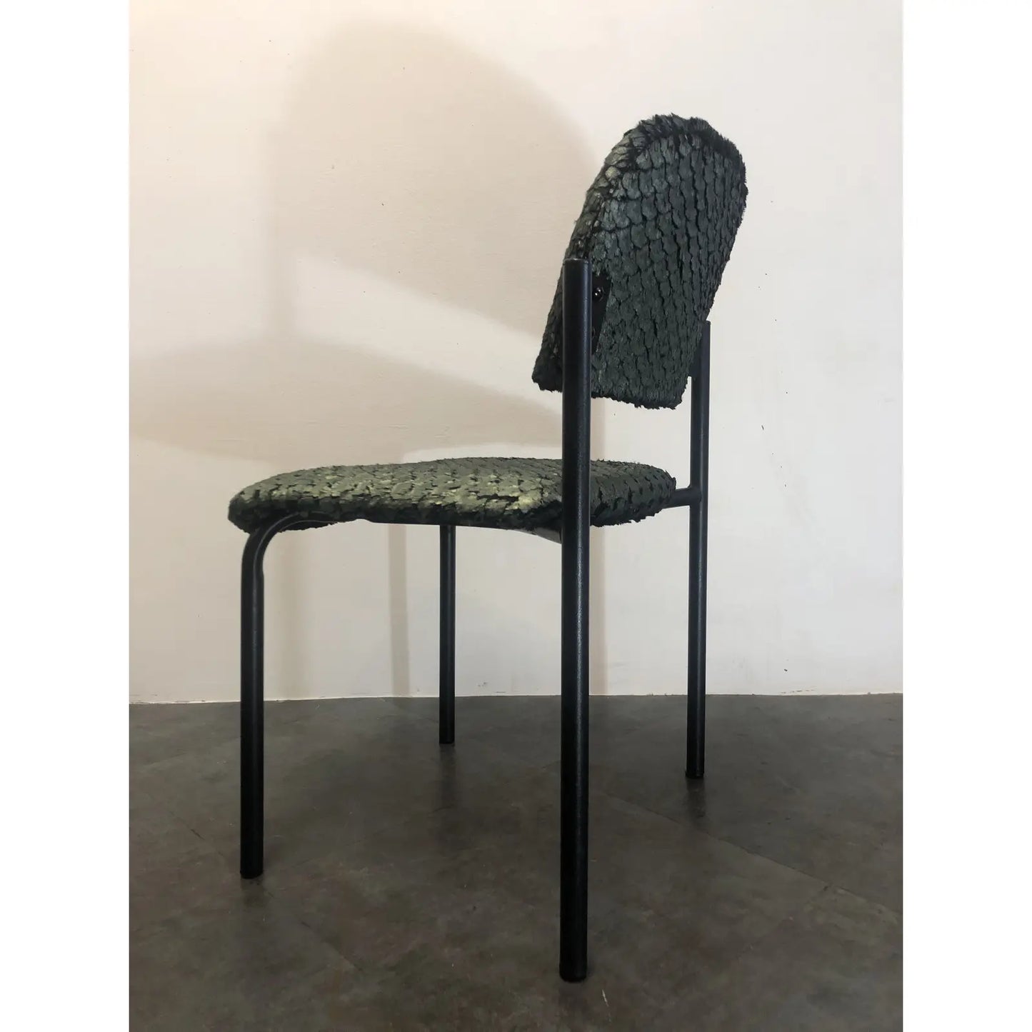 SET OF 5 METALLIC GREEN SCALLOPED POST-MODERN CHAIRS