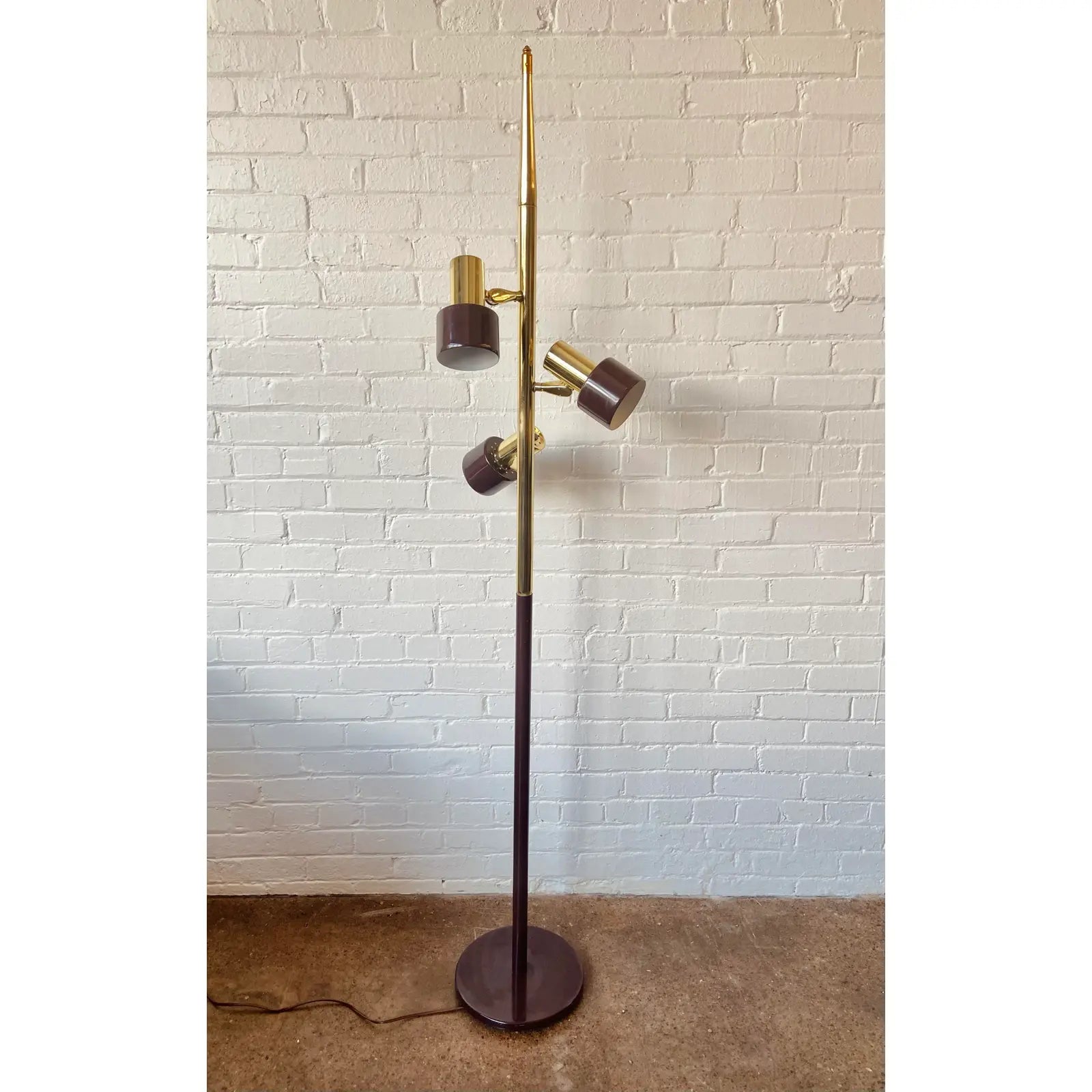ADJUSTABLE BRASS TRI LIGHT TREE FLOOR LAMP