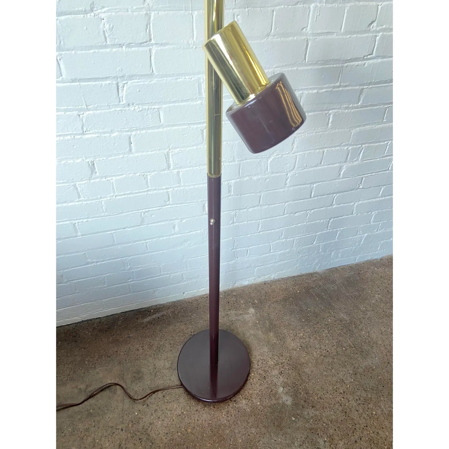 ADJUSTABLE BRASS TRI-LIGHT TREE FLOOR LAMP
