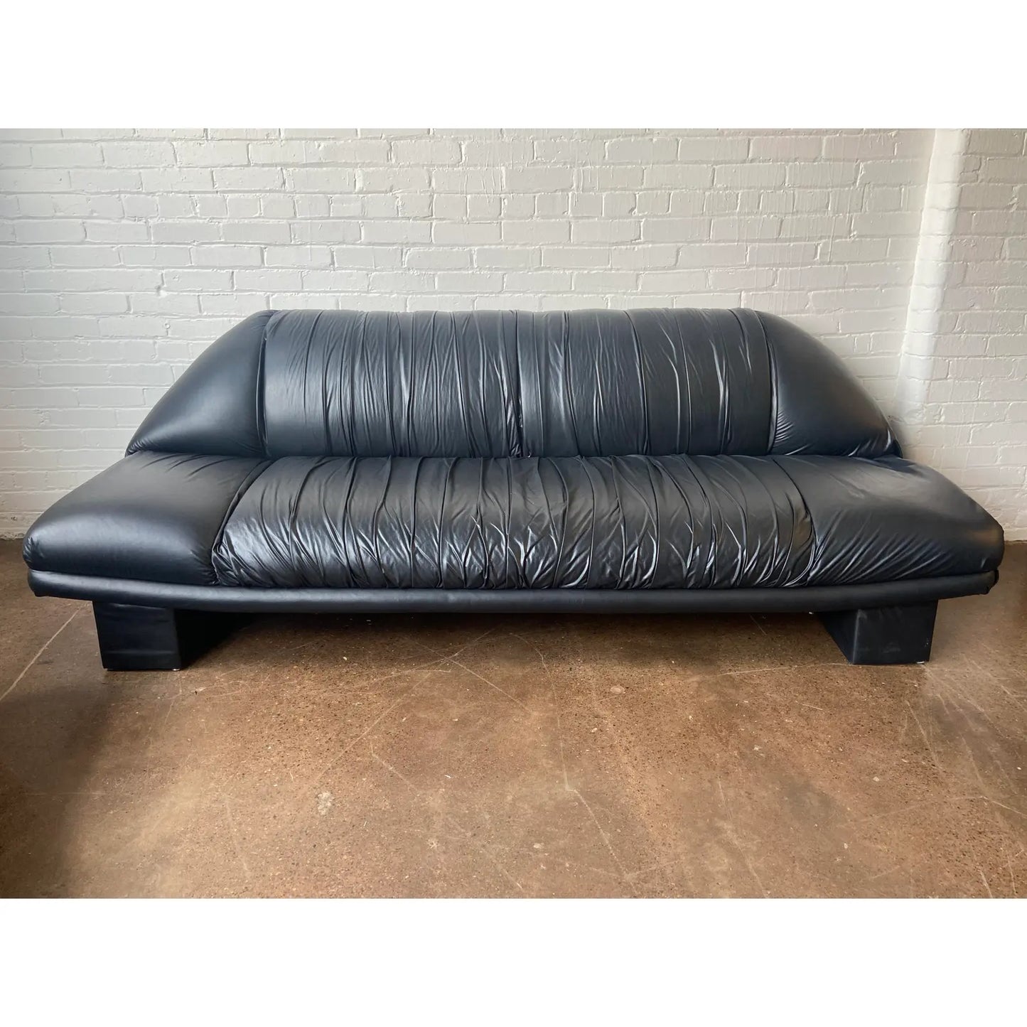 POST-MODERN PLEATED BLACK SOFA SET
