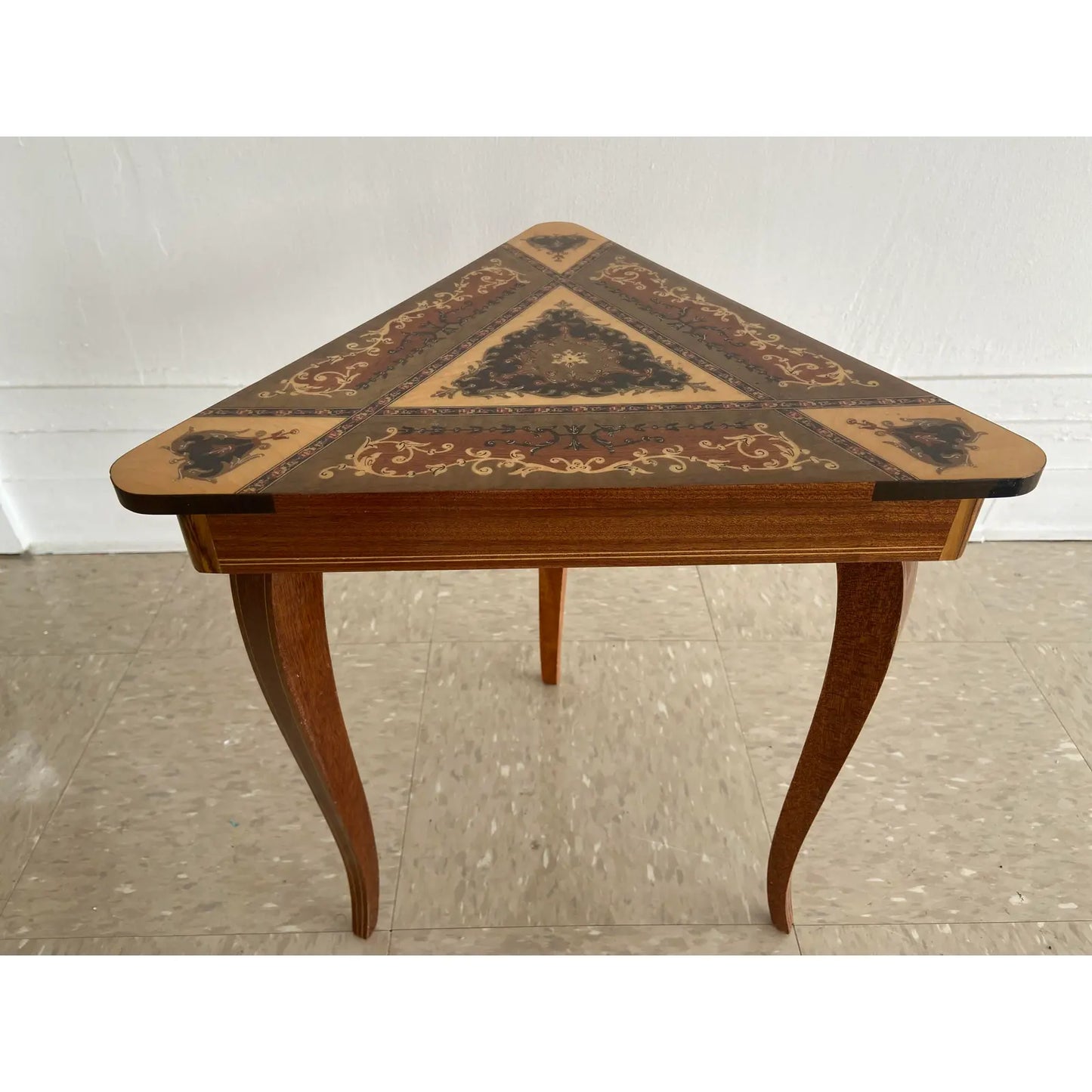 ITALIAN ROCOCO STYLE MUSIC BOX SIDE TABLE