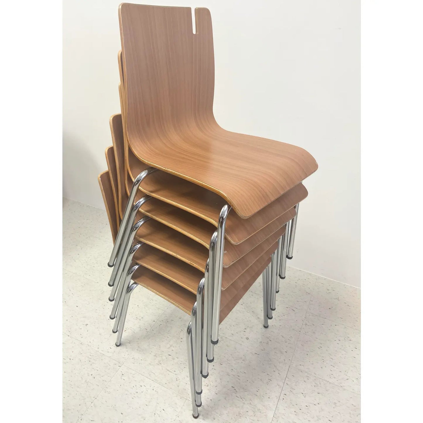 STACKABLE CAFE “PURSE” CHAIR