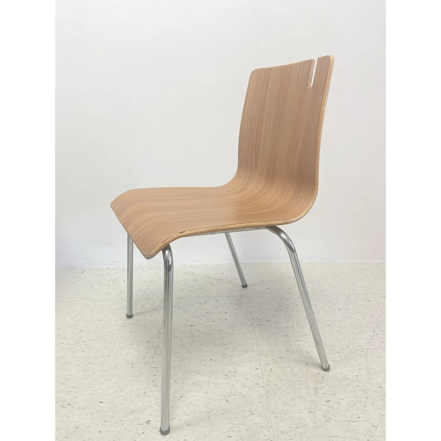STACKABLE CAFE “PURSE” CHAIR