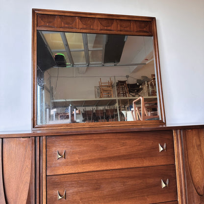BROYHILL BRASILIA II LARGE WALL MIRROR