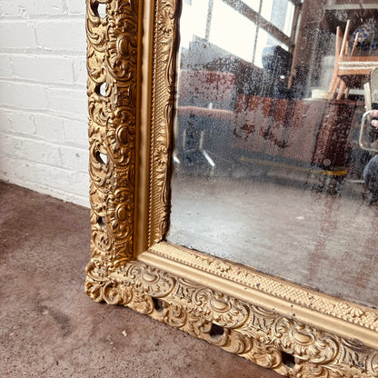 ANTIQUE 19TH CENTURY GOLD GILT CARVED MIRROR