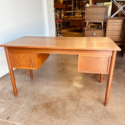 DANISH MODERN TEAK WRITING DESK