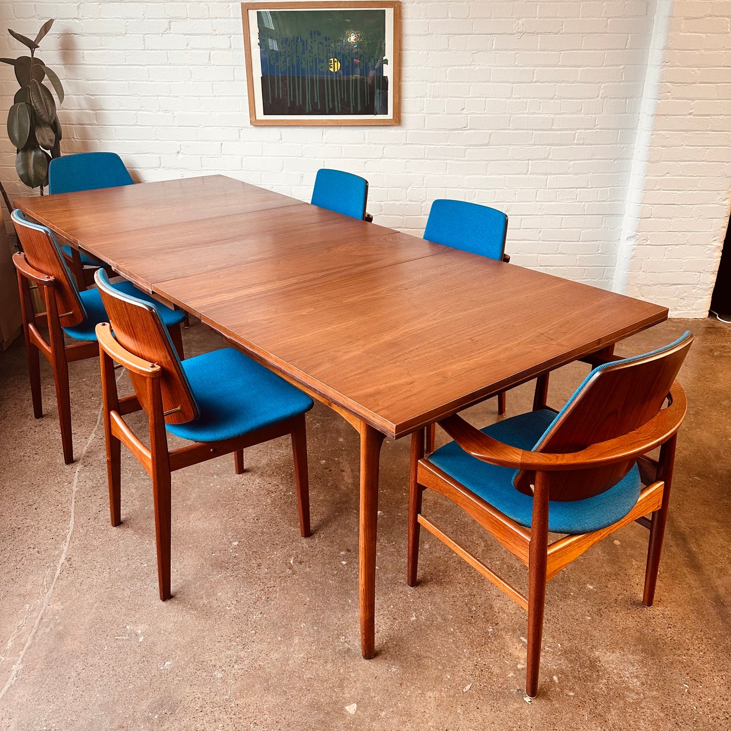 MCM WALNUT DINING TABLE WITH THREE LEAVES