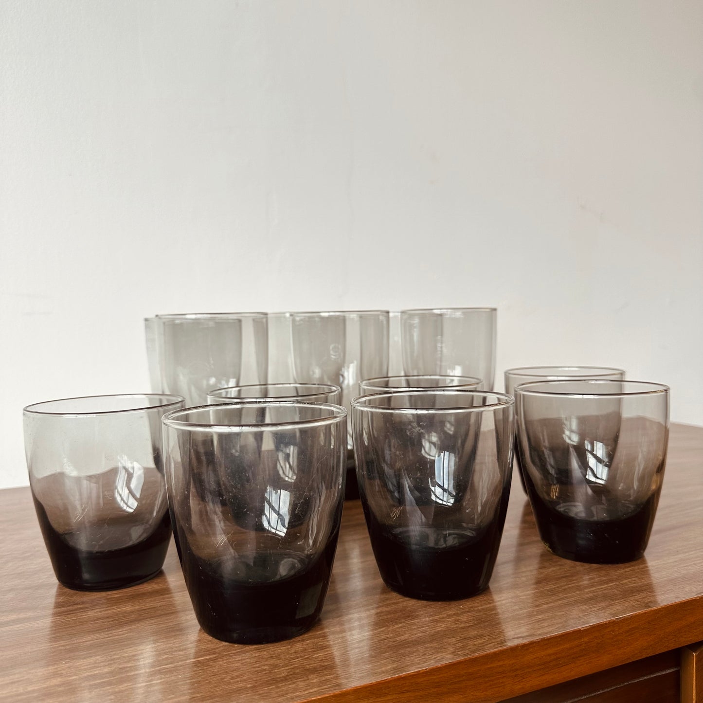 MID-CENTURY SMOKED GREY GLASSES BY LIBBY