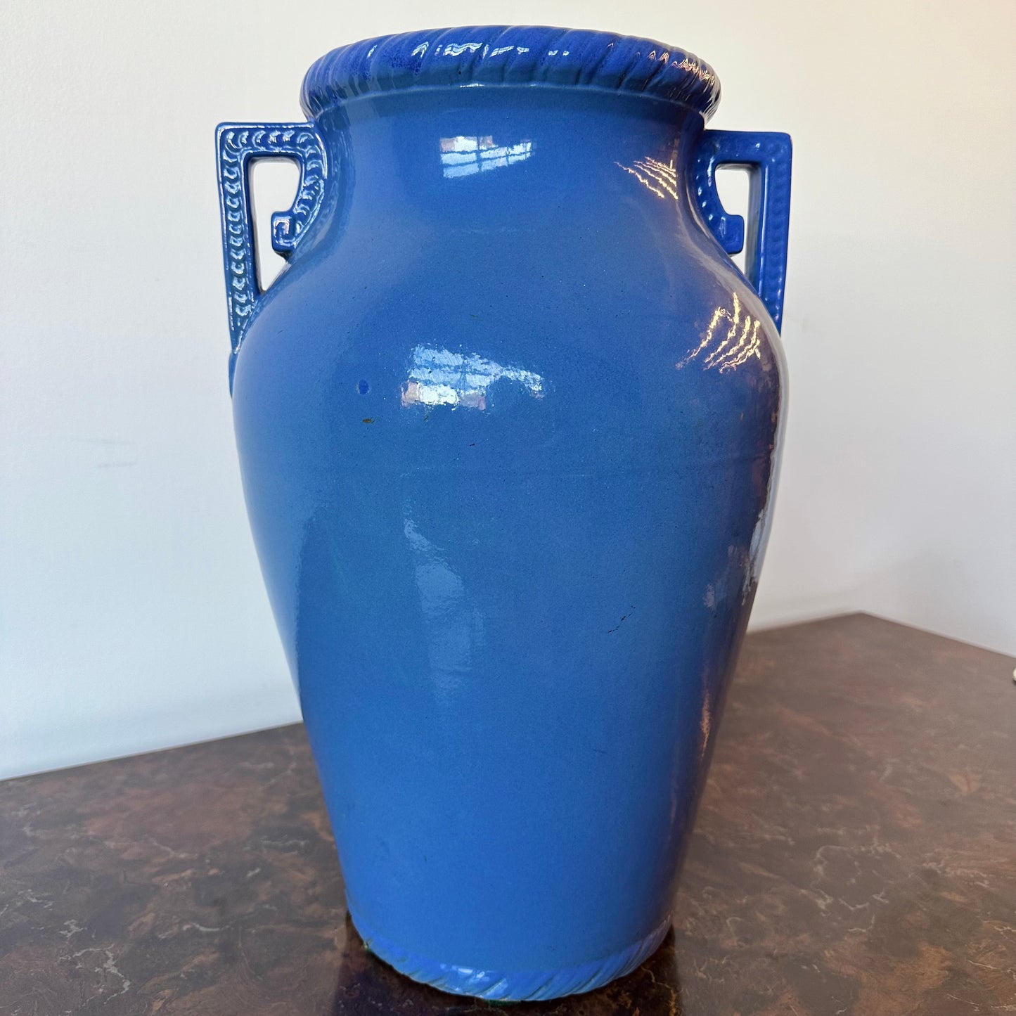 ROBINSON RANSBOTTOM PERIWINKLE ART DECO DRIP VASE URN