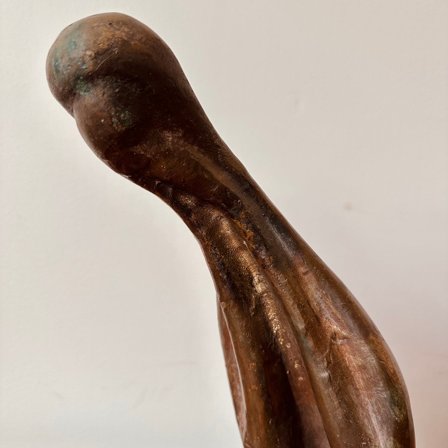 FIGURATIVE BRONZE SCULPTURE