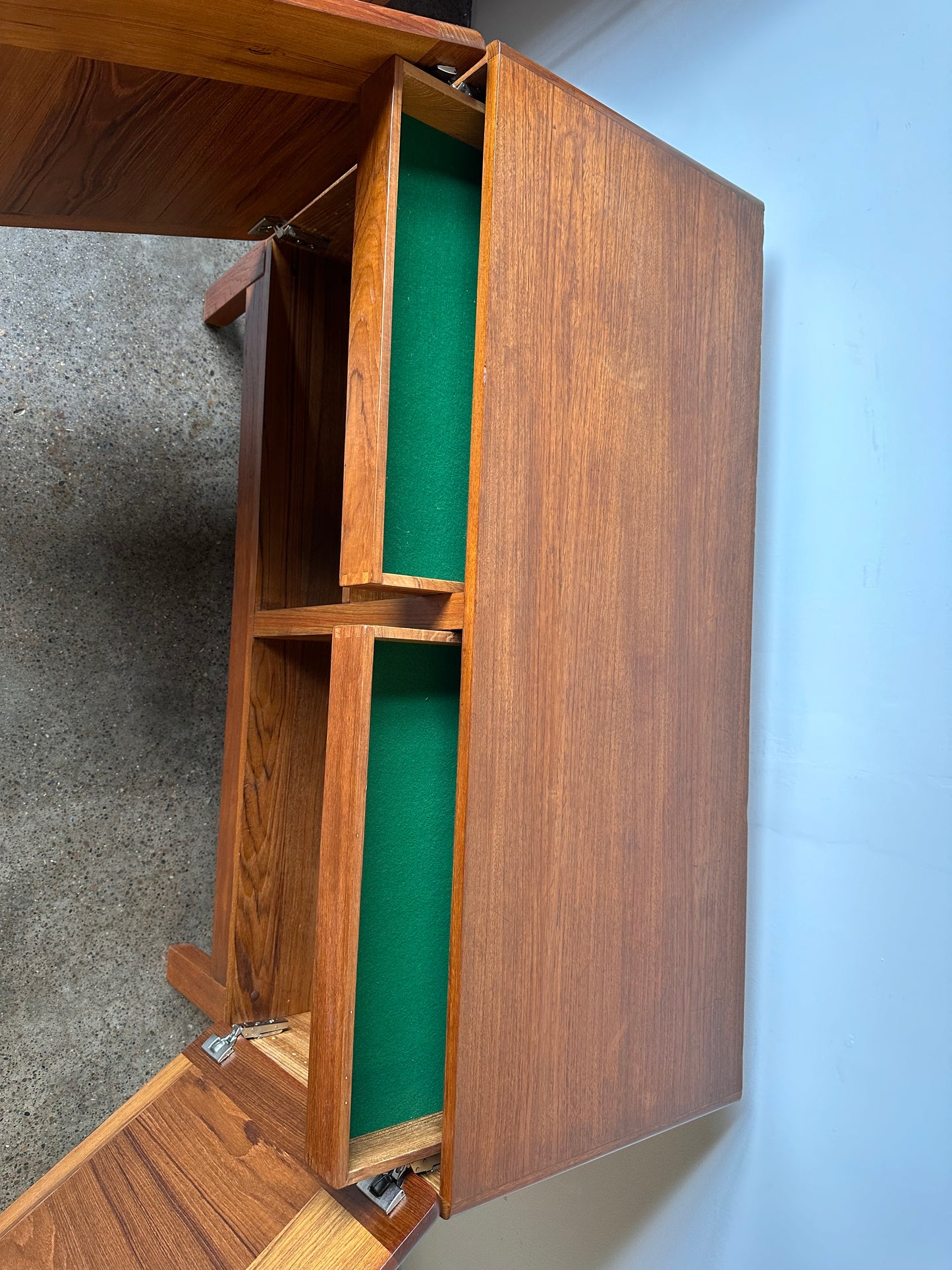 DYRLUND DANISH TEAK SERVER SIDEBOARD CREDENZA