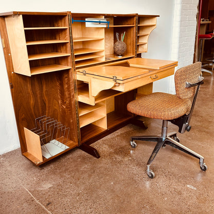 SWISS DESIGNED MUMMENTHALER & MEIER MAGIC BOX PULLOUT DESK
