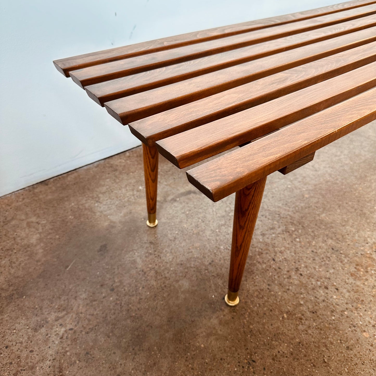 MID-CENTURY SLAT WOOD COFFEE TABLE OR BENCH