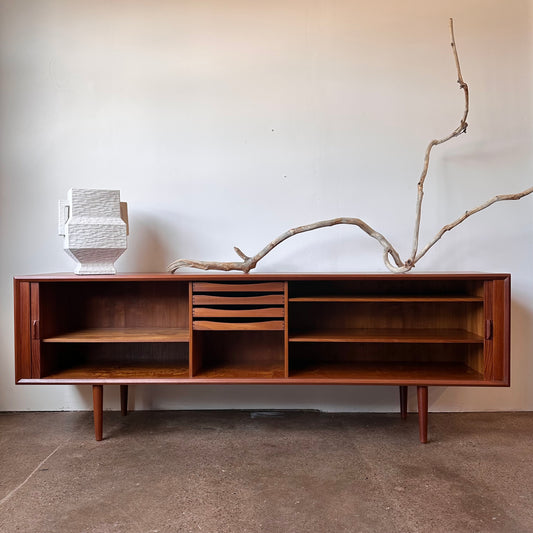 SVEND AAGE LARSEN FOR FAARUP MOBELFABRIK MID CENTURY TEAK TAMBOUR DOOR CREDENZA