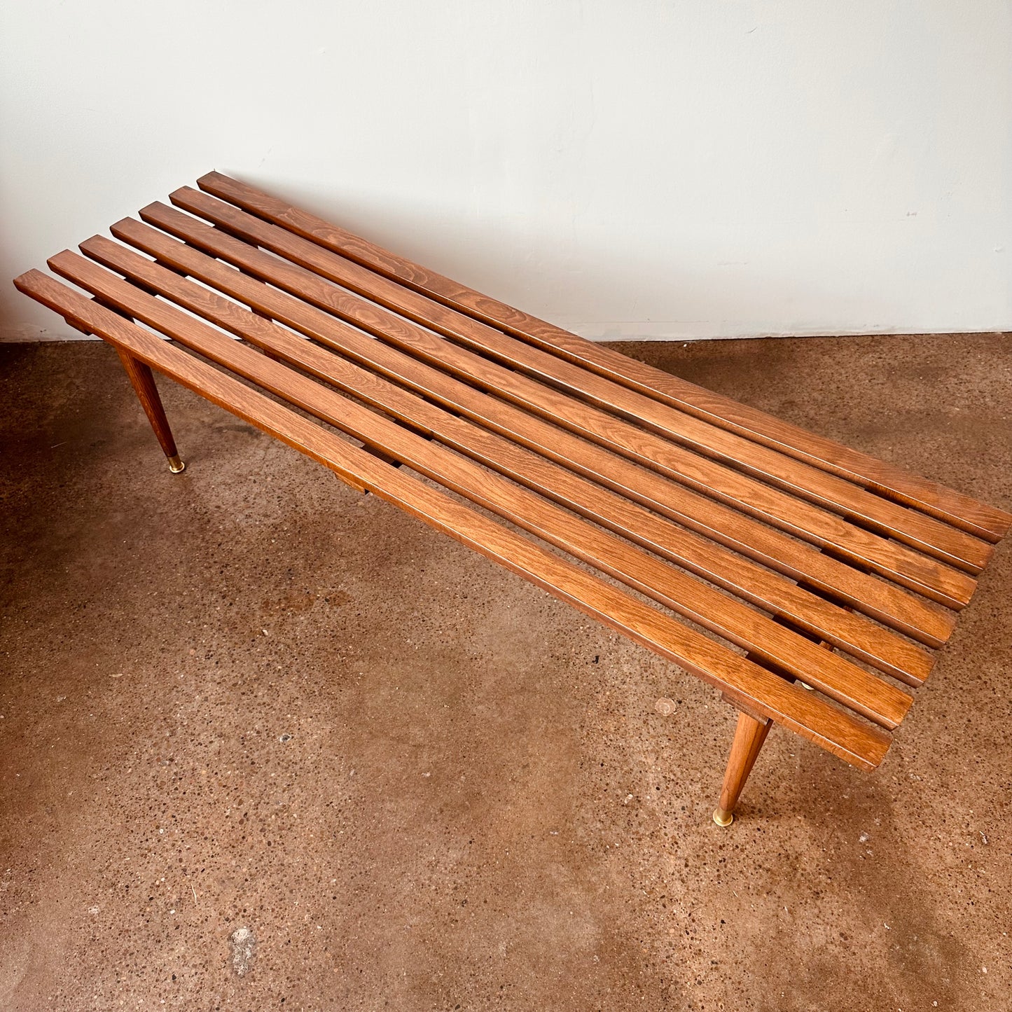 MID-CENTURY SLAT WOOD COFFEE TABLE OR BENCH